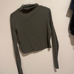 LULULEMON - Cropped Turtleneck Top